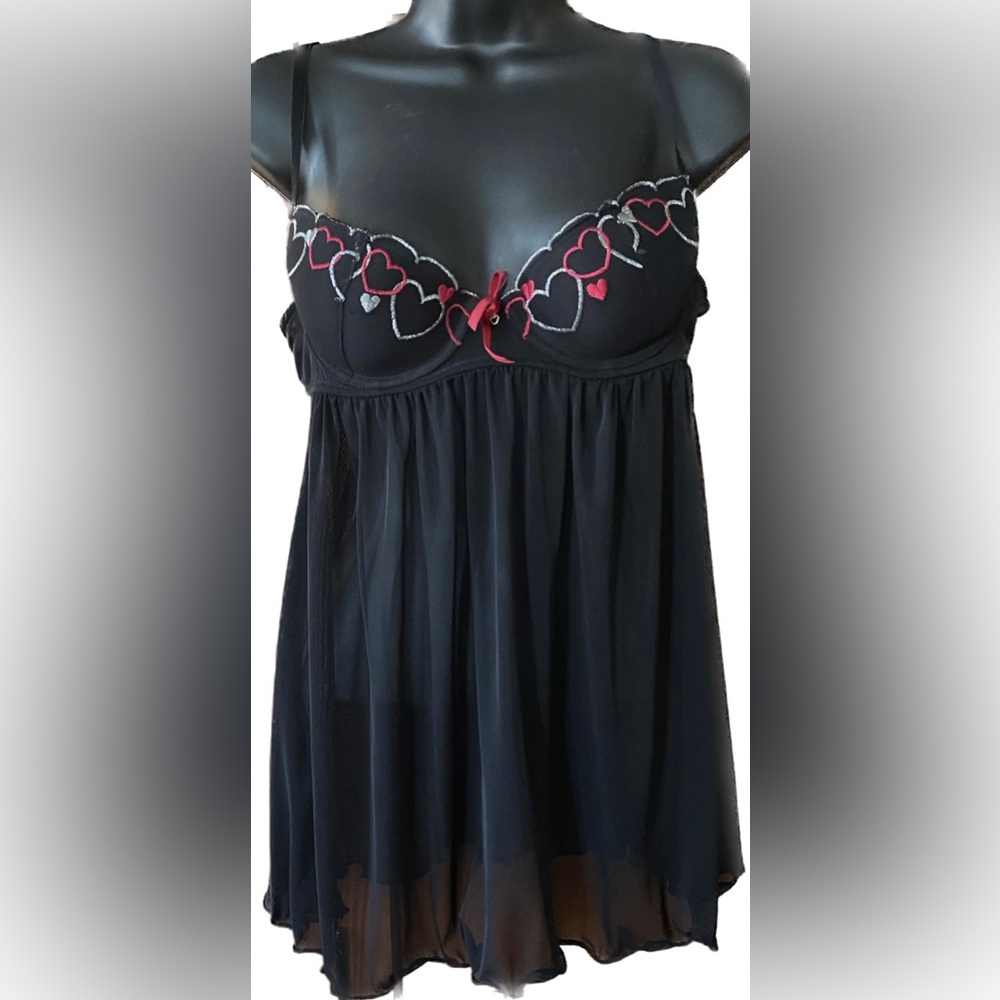 BLK Heart Embroidered Detailed Nightgown, 36B. *P1060